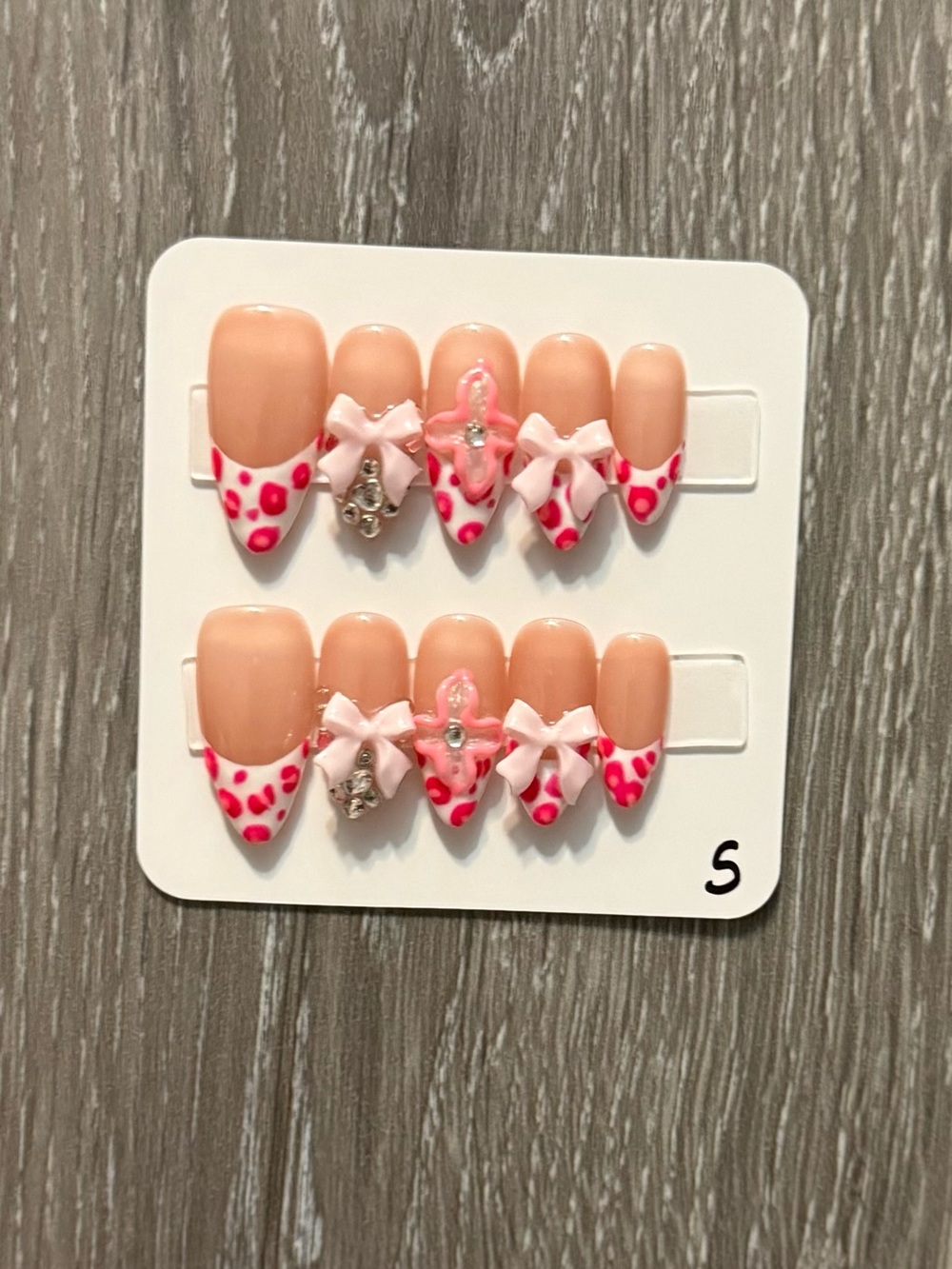 Nude & Bright Pink Bow Accent Press-On Nail Set